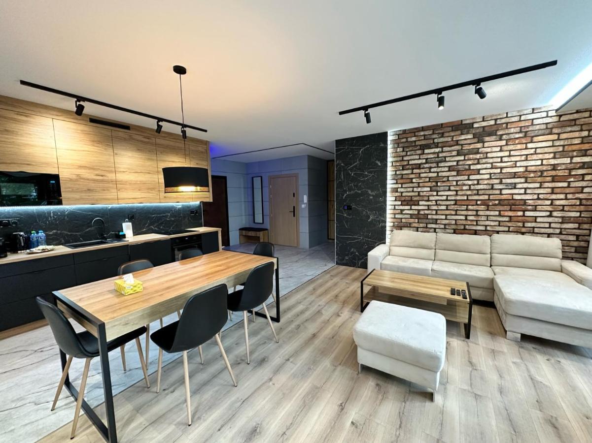 Apartament Family W Czeladzi, Fv, 8Km Do Katowic エクステリア 写真